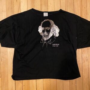 Black & white vintage Shakespeare tee fashion from Shakespeare Festival in Ashla